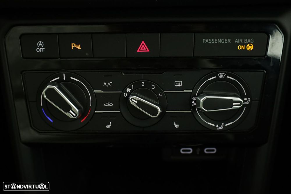 VW T-Cross 1.0 TSI Life - 12