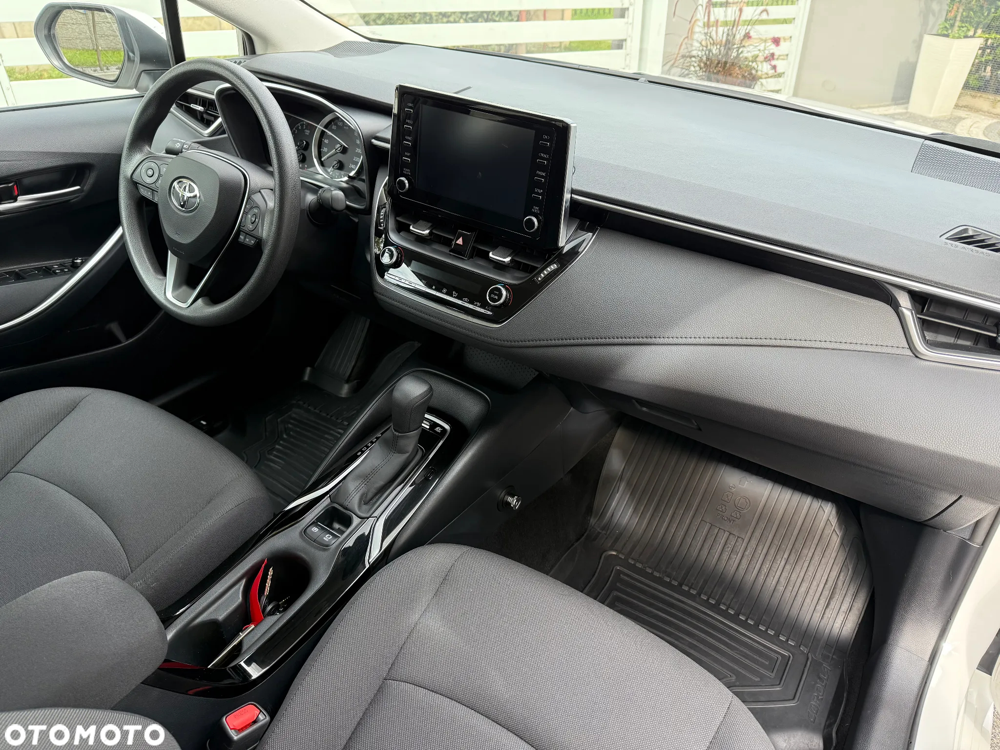 Toyota Corolla 1.8 Hybrid Active - 17