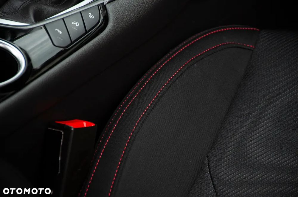Ford Mondeo SW 2.0 TDCi ST-Line PowerShift - 22