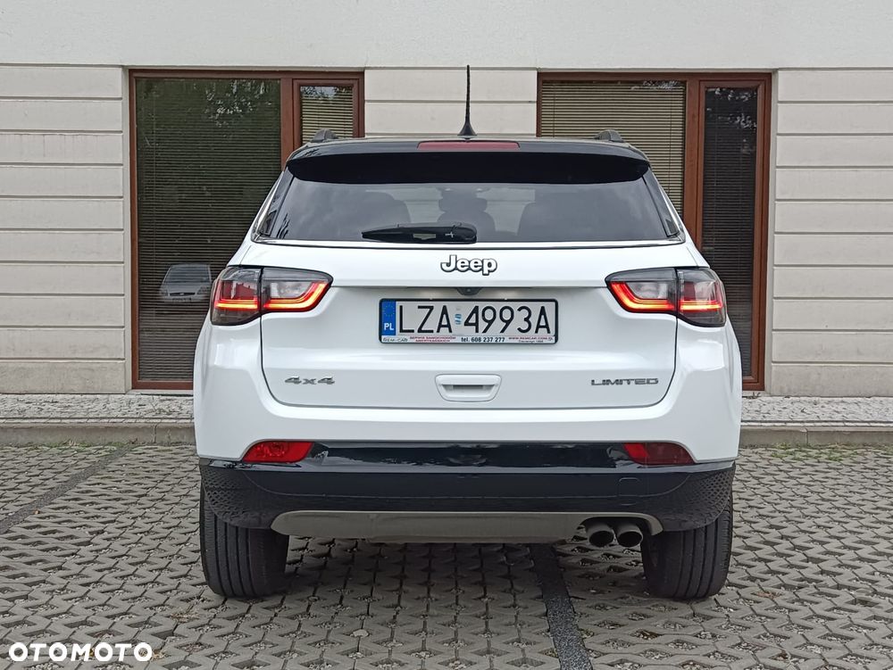 Jeep Compass - 27