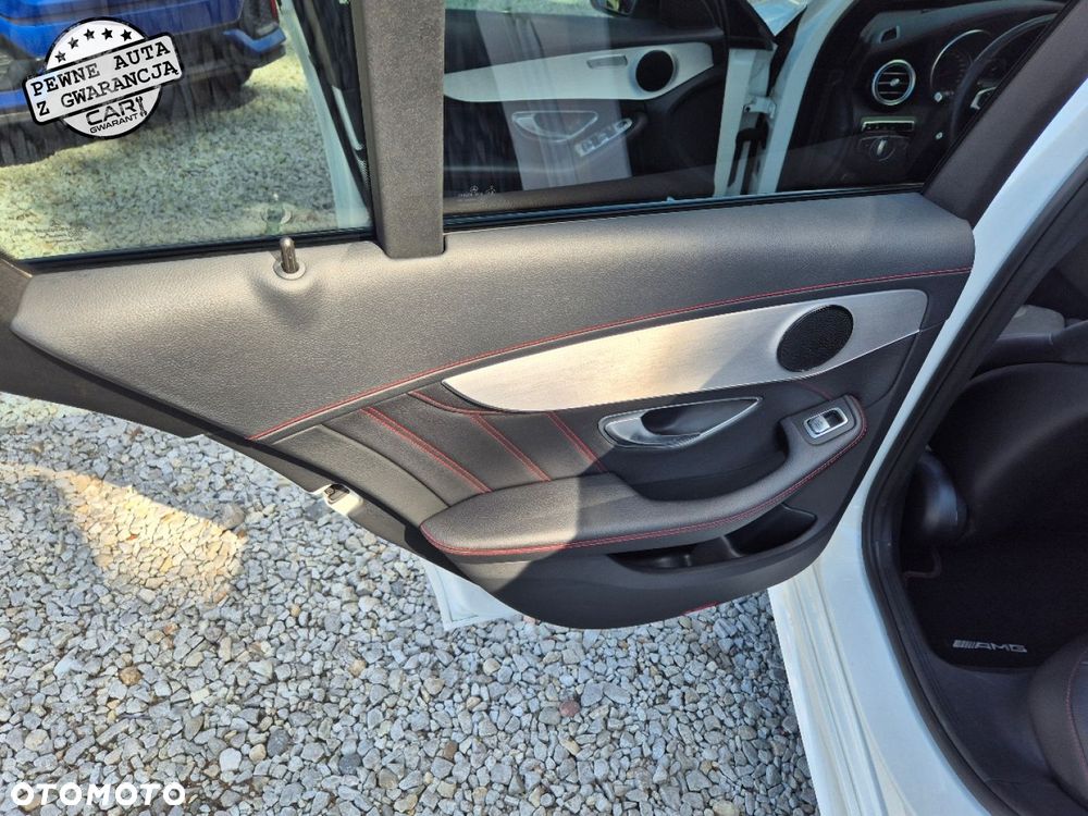 Mercedes-Benz Klasa C AMG 43 4-Matic - 22