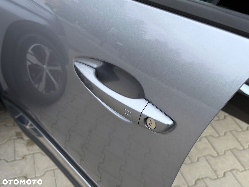 Peugeot 3008 BlueHDi 130 Stop & Start EAT8 Allure - 22