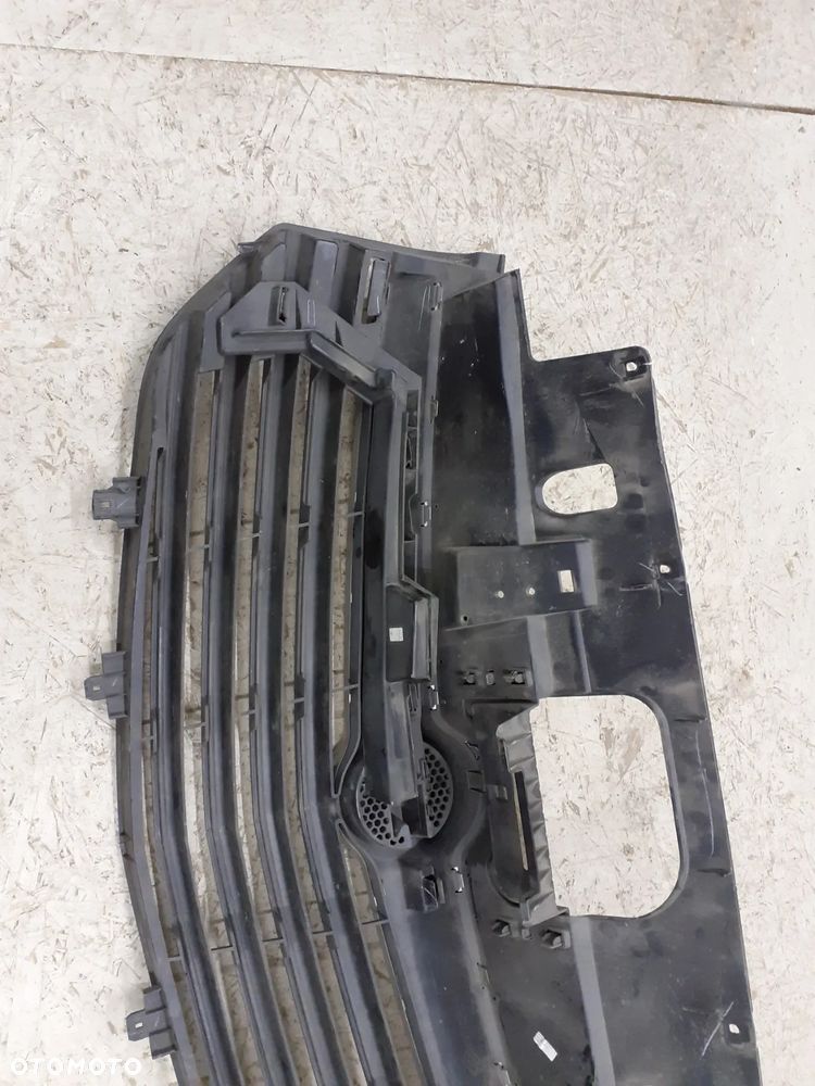 GRILL ATRAPA OPEL VIVARO 14-> - 6