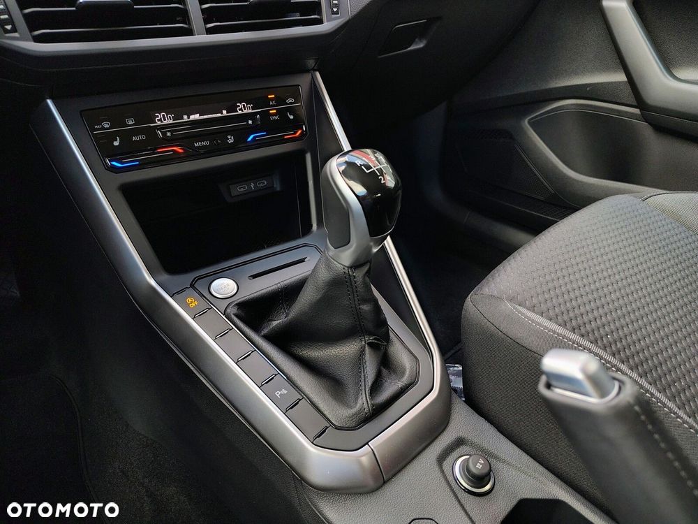 Volkswagen Polo - 17