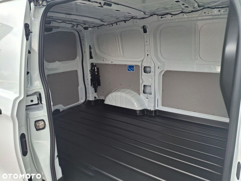 Volkswagen Transporter Furgon 2.0 TDI 150 KM automat - 33