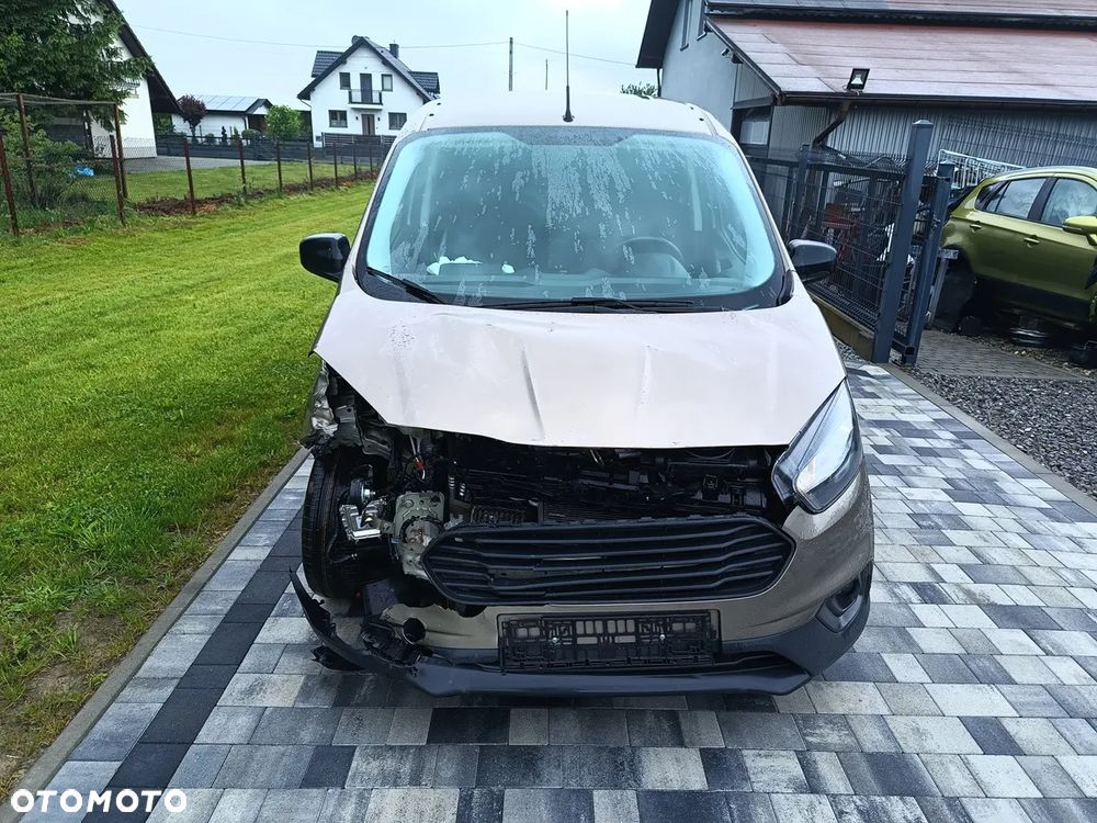 Ford Transit Courier - 7
