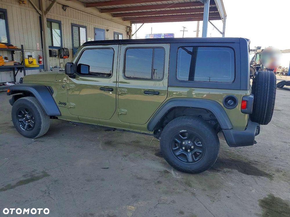 Jeep Wrangler Unlimited GME 2.0 Turbo Sahara - 4