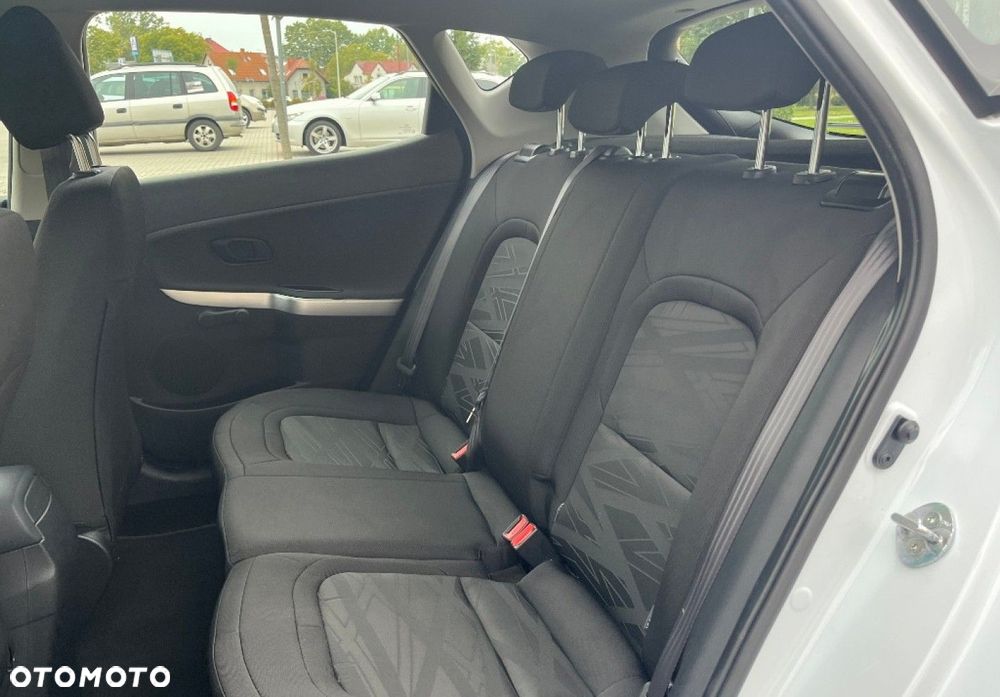 Kia Ceed - 15