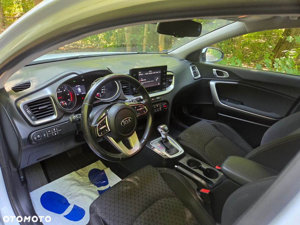 Kia Ceed 1.6 CRDi mHEV L Business Line DCT - 20