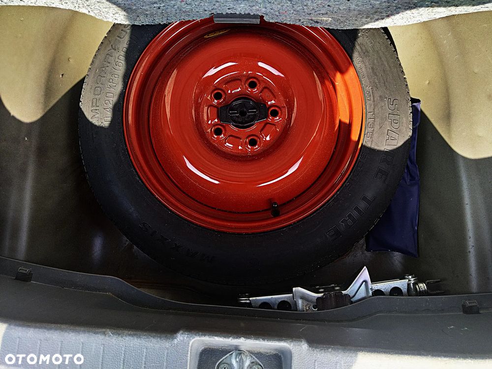 Suzuki SX4 1.6 Comfort Plus - 29