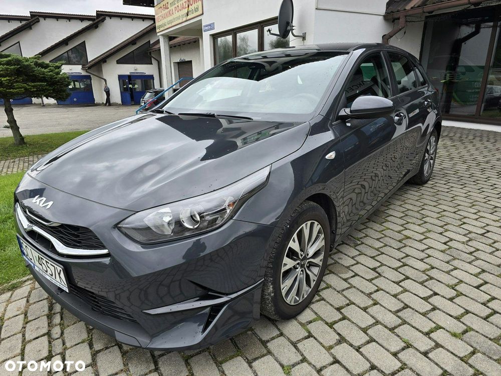 Kia Ceed - 4