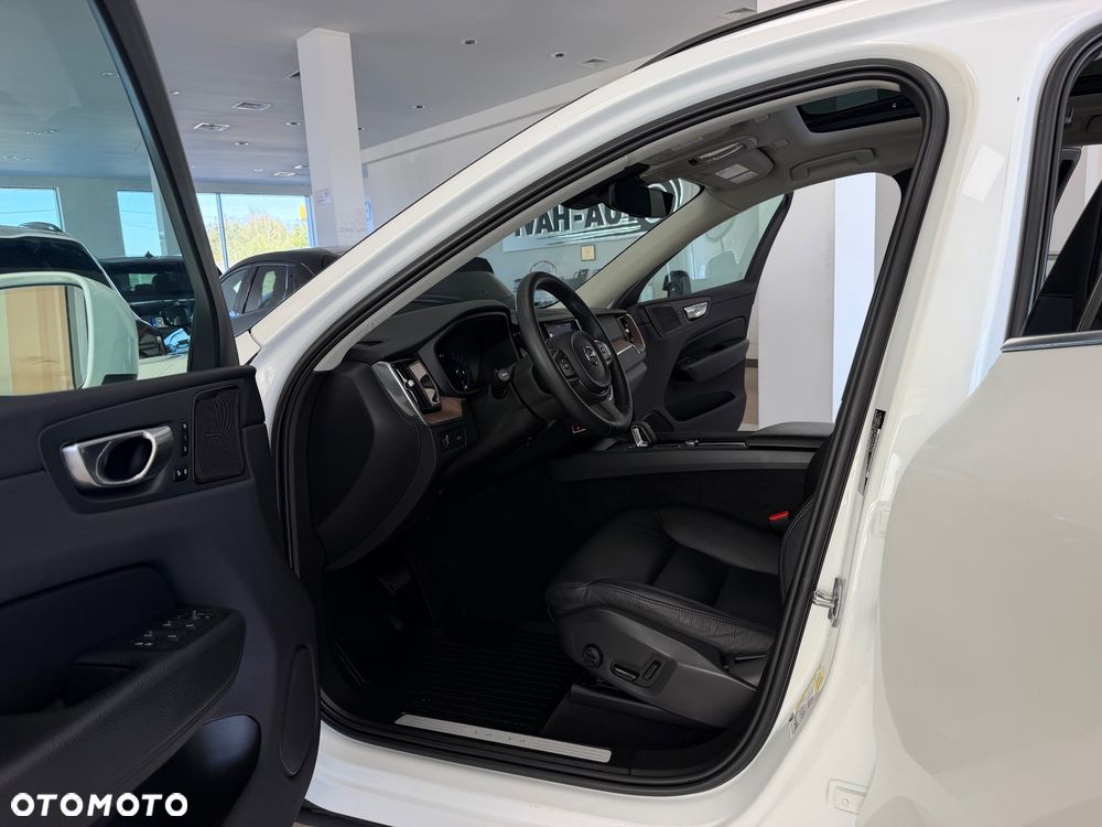 Volvo XC 60 - 23