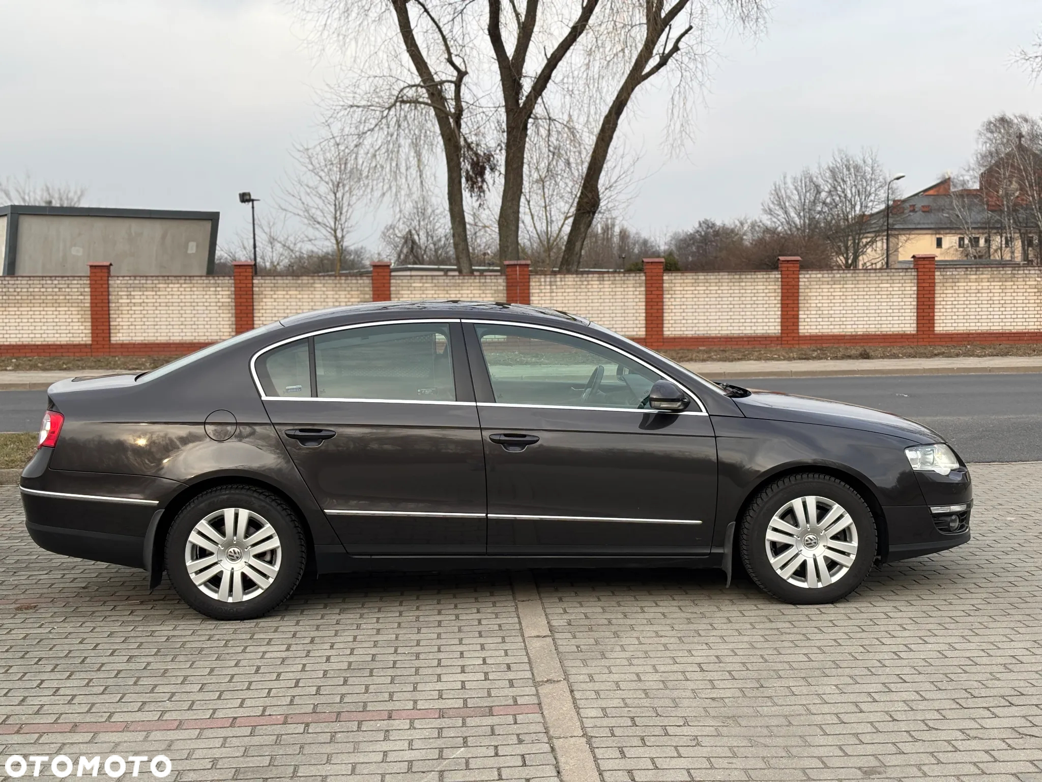 Volkswagen Passat 2.0 TDI DPF Highline DSG - 11