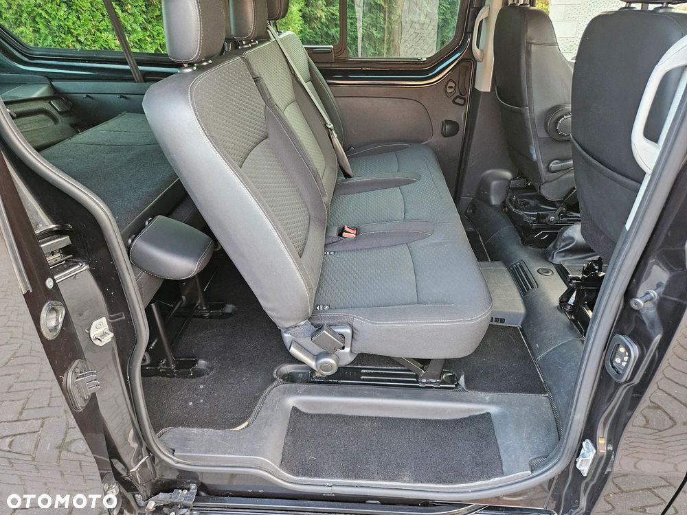 Opel Vivaro - 8