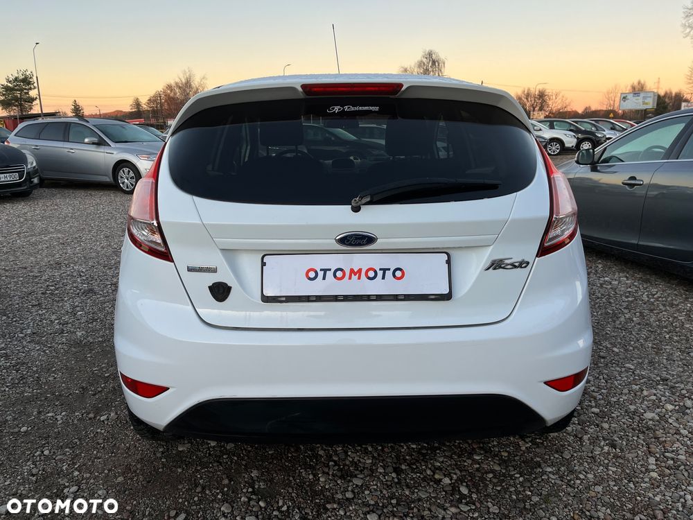 Ford Fiesta 1.0 EcoBoost Start-Stop Champions Edition - 4