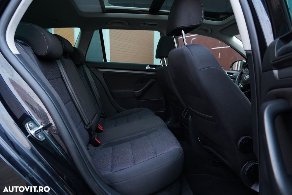 Volkswagen Golf Variant 2.0 TDI DPF DSG Highline - 19