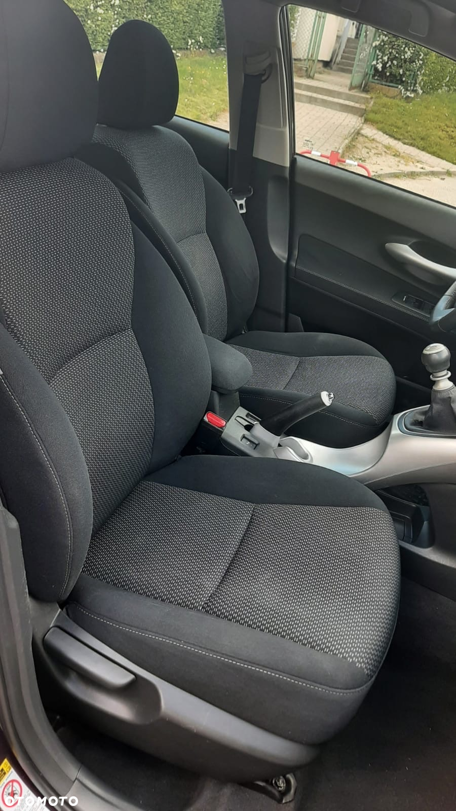 Toyota Auris 1.33 Dual-VVT-i Cool - 16