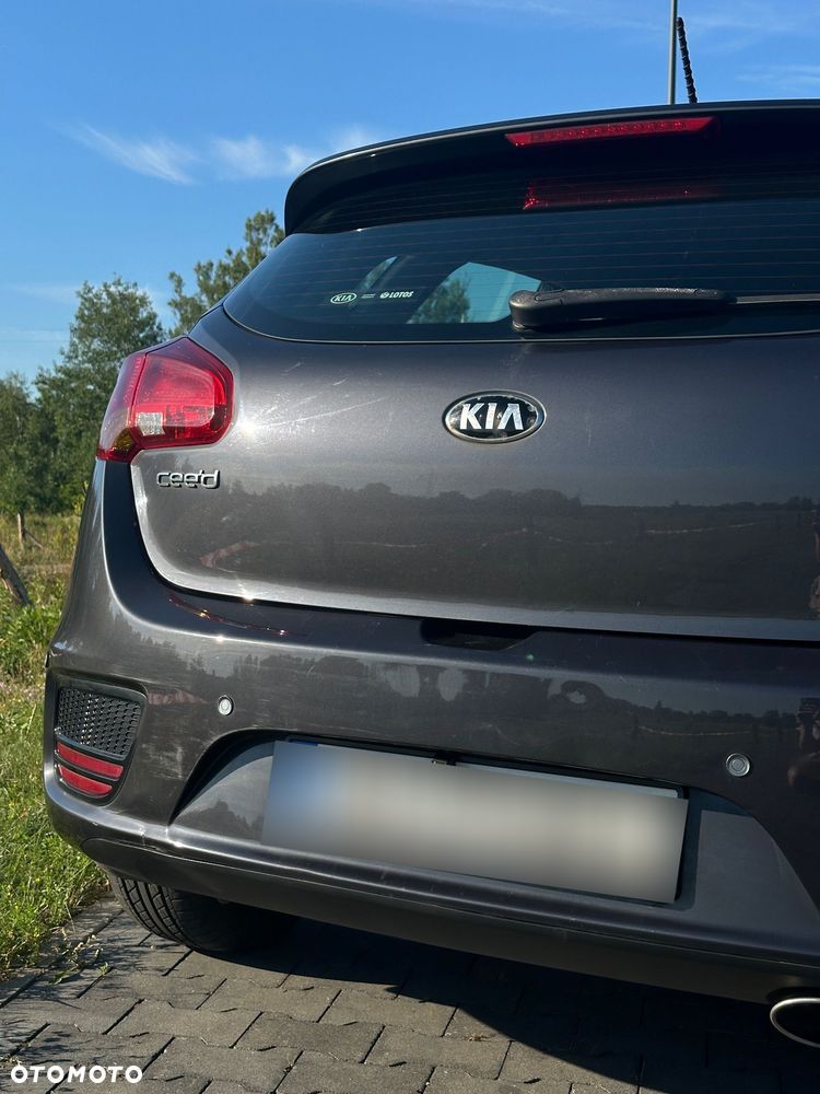 Kia Ceed 1.6 CRDi S - 11
