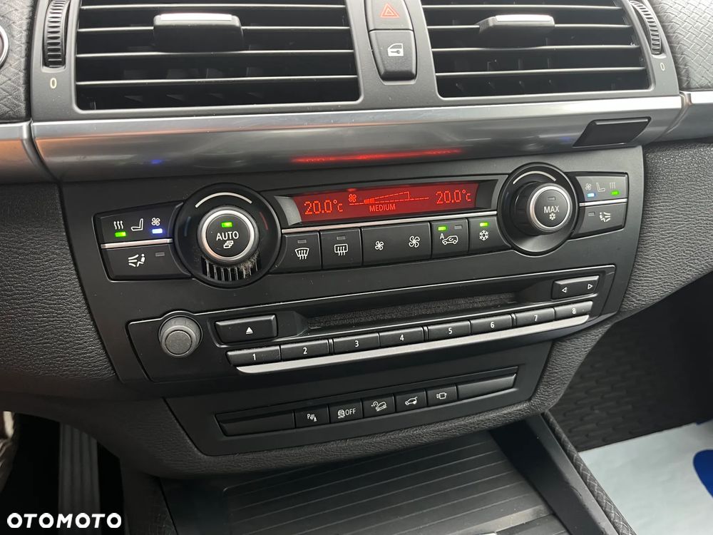 BMW X5 M M50d - 37