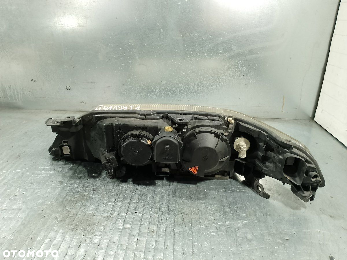 LAMPA PRZÓD PRAWA XENON RENAULT LAGUNA II 8200163324 89006907 - 7