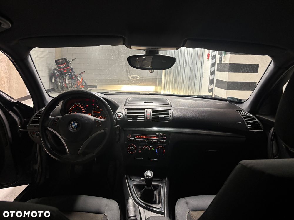 BMW Seria 1 116d Sport Line - 11