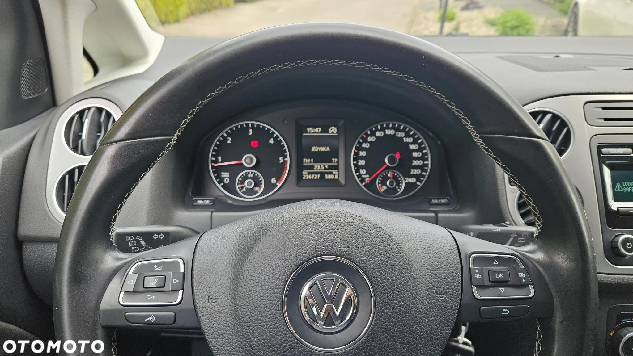Volkswagen Golf Plus 1.6 TDI DPF MATCH - 15
