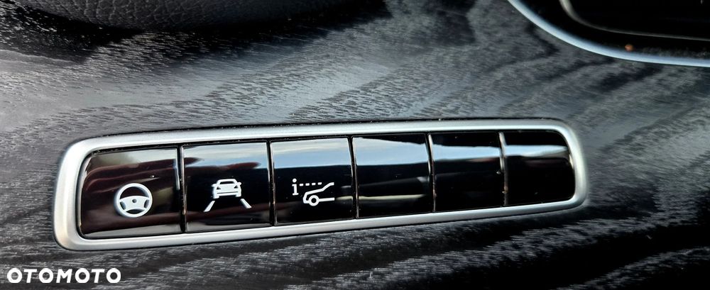 Mercedes-Benz Klasa E 220 d 9G-TRONIC - 24