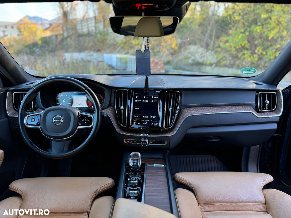 Volvo XC 60 Recharge T8 Twin Engine eAWD Inscription - 18