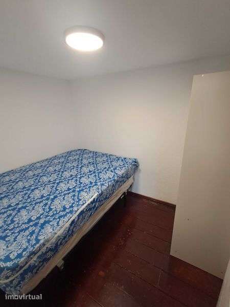 T-3 mobilado+equipado com pátio. Centro Lisboa. Só renda+ caução. - Grande imagem: 5/12
