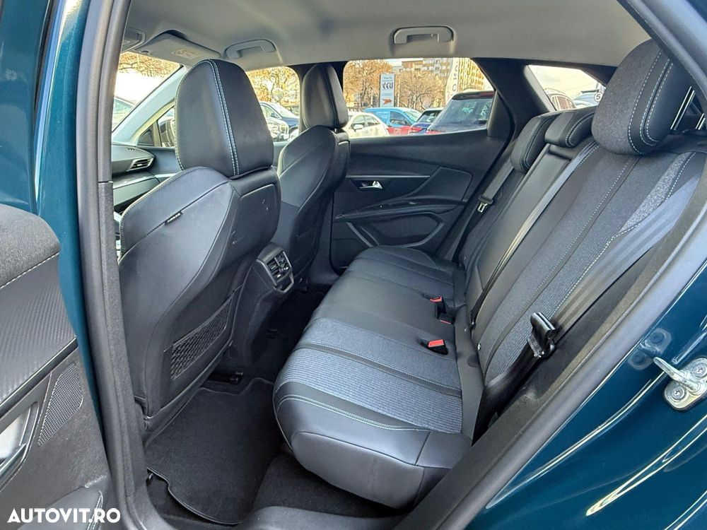 Peugeot 3008 PureTech 130 Stop & Start GPF EAT8 Allure Pack - 9