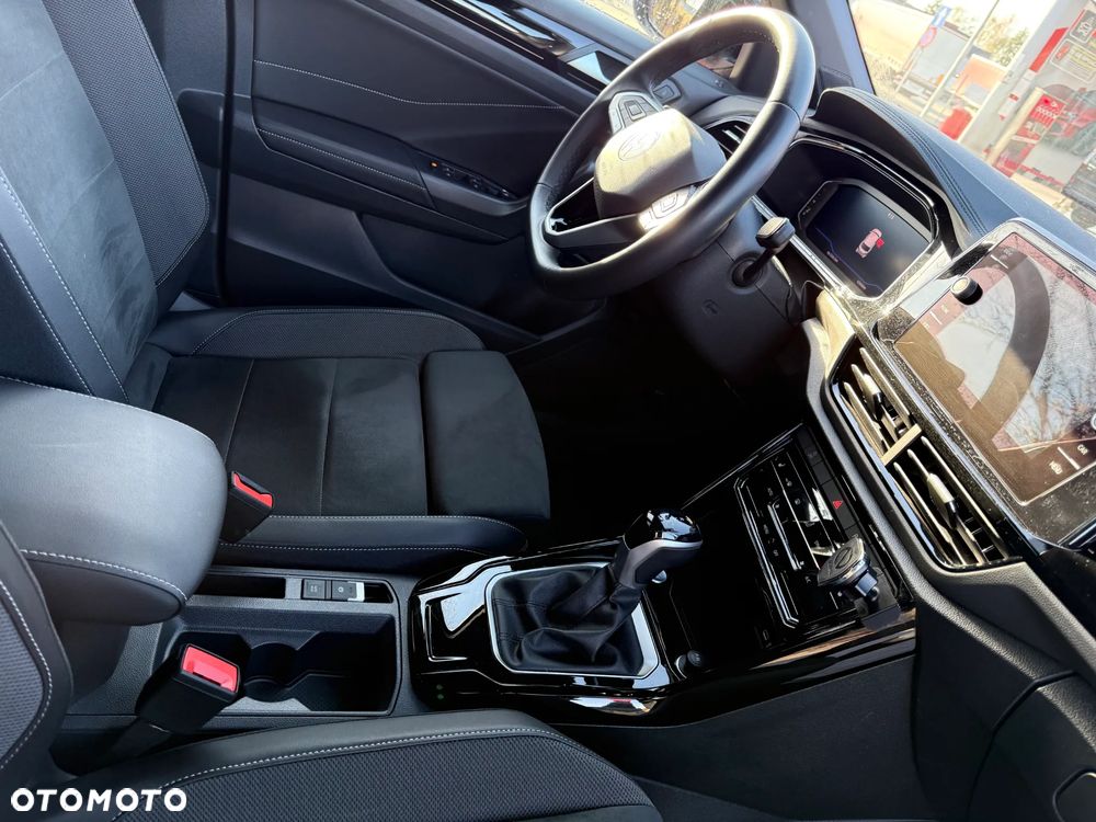 Volkswagen T-Roc 1.5 TSI Style DSG - 21