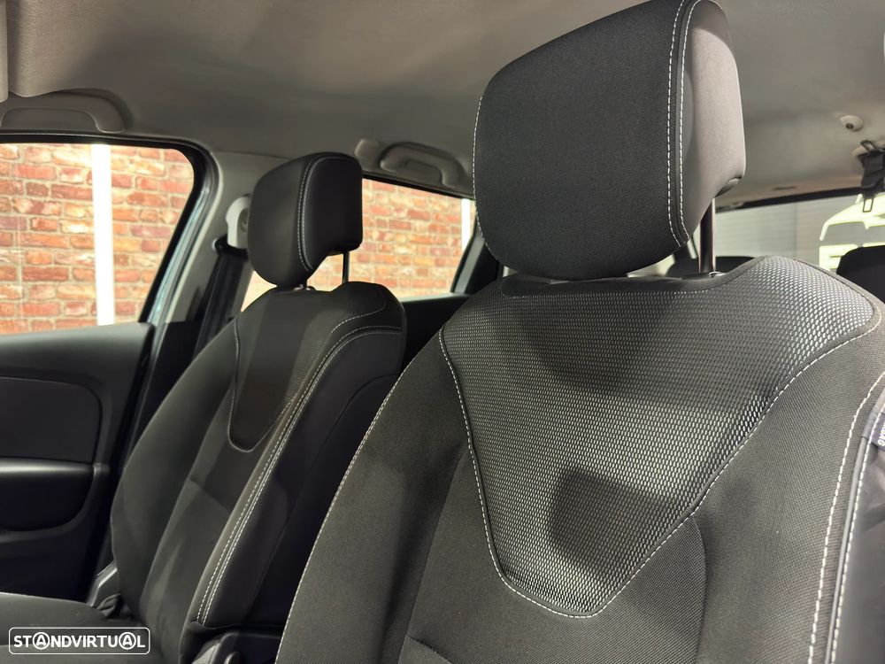 Renault Clio Sport Tourer 1.5 dCi - 17