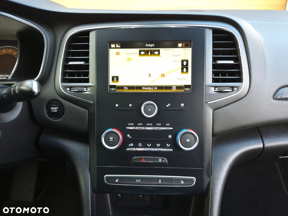 Renault Megane ENERGY TCe 140 EDC LIMITED - 19