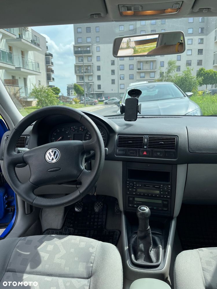Volkswagen Golf 1.6 Trendline - 10