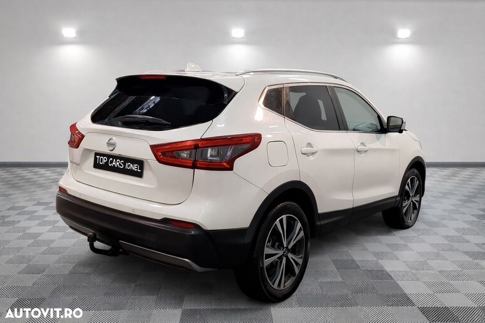 Nissan Qashqai - 2