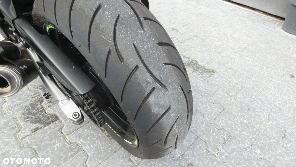Kawasaki Ninja 1000 SX - 14