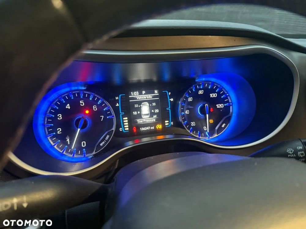 Chrysler Pacifica - 19