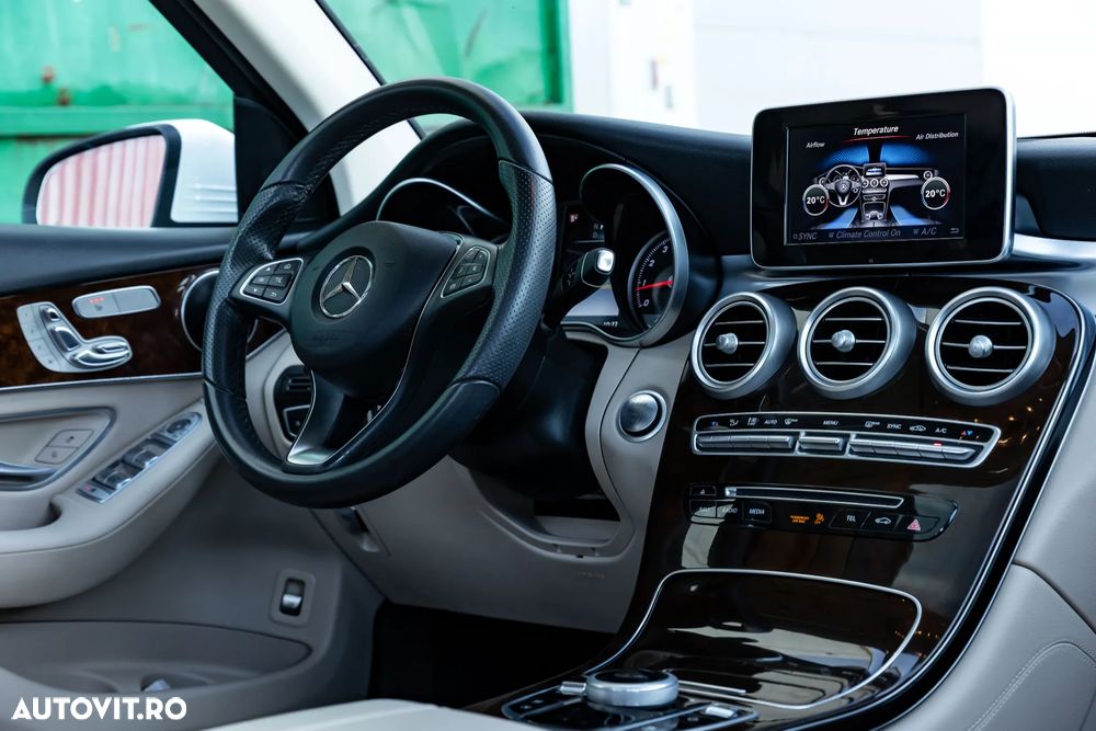 Mercedes-Benz GLC - 15