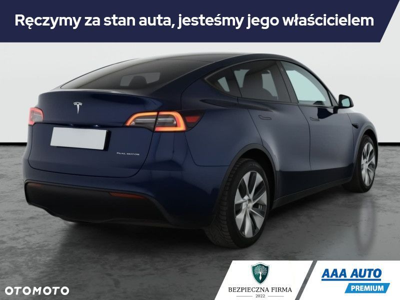 Tesla Model Y - 7