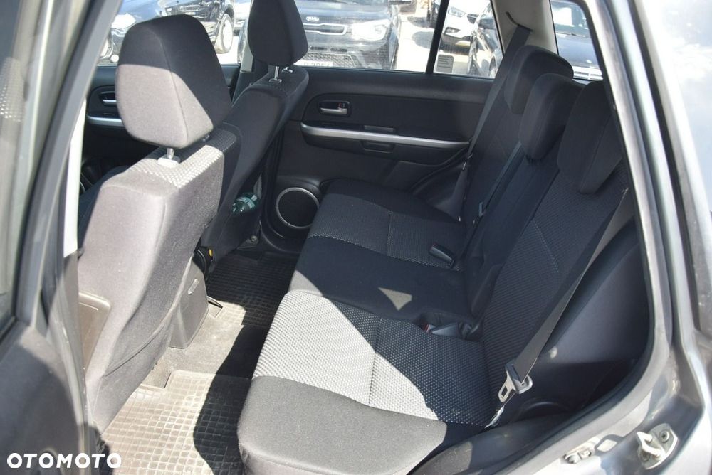 Suzuki Grand Vitara 2.0 Automatik Comfort Limited - 16