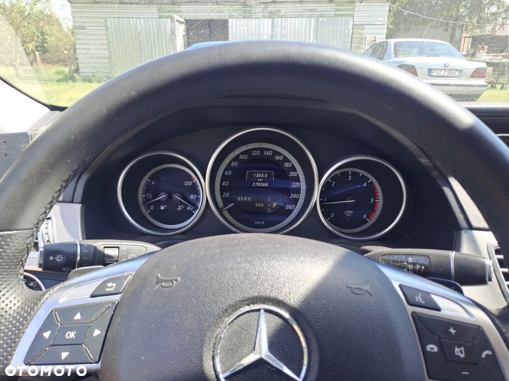 Mercedes-Benz Klasa E 220 BlueTEC 9G-TRONIC - 2