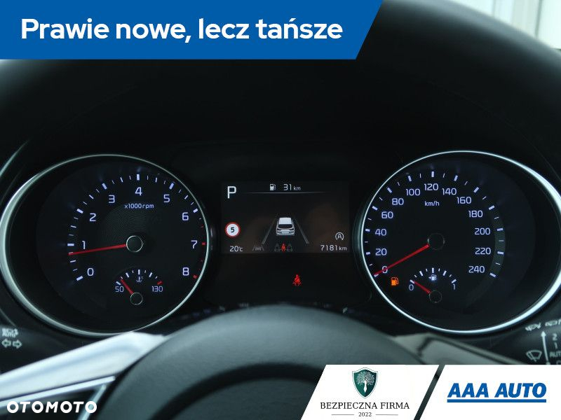Kia Ceed - 12
