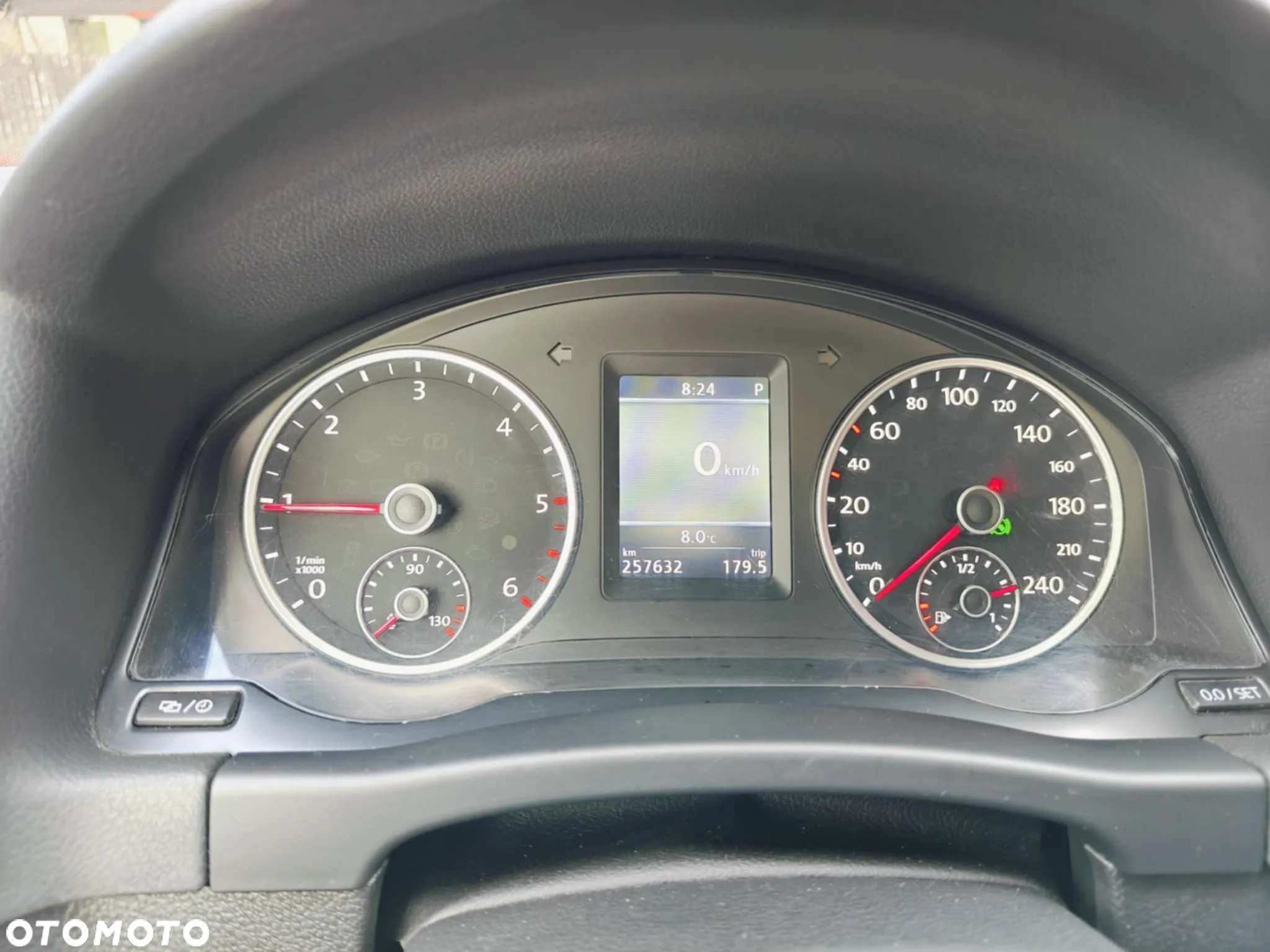 Volkswagen Tiguan 2.0 TDI 4Mot R-Style DSG - 10