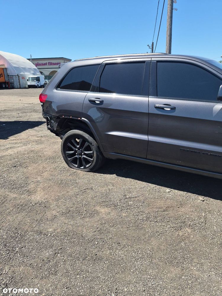 Jeep Grand Cherokee 3.6 V6 Laredo - 12