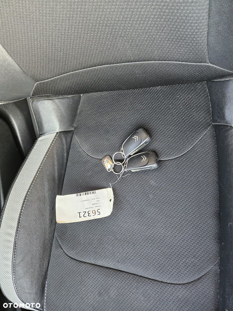 Citroën DS4 e-HDi 110 SoChic - 35