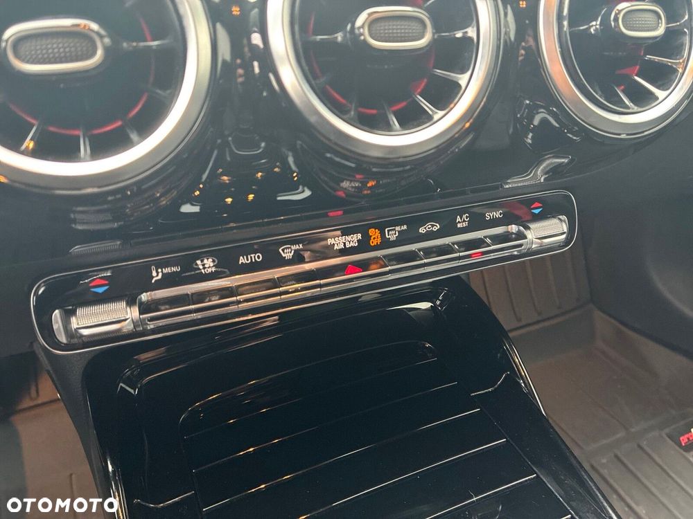 Mercedes-Benz CLA - 20