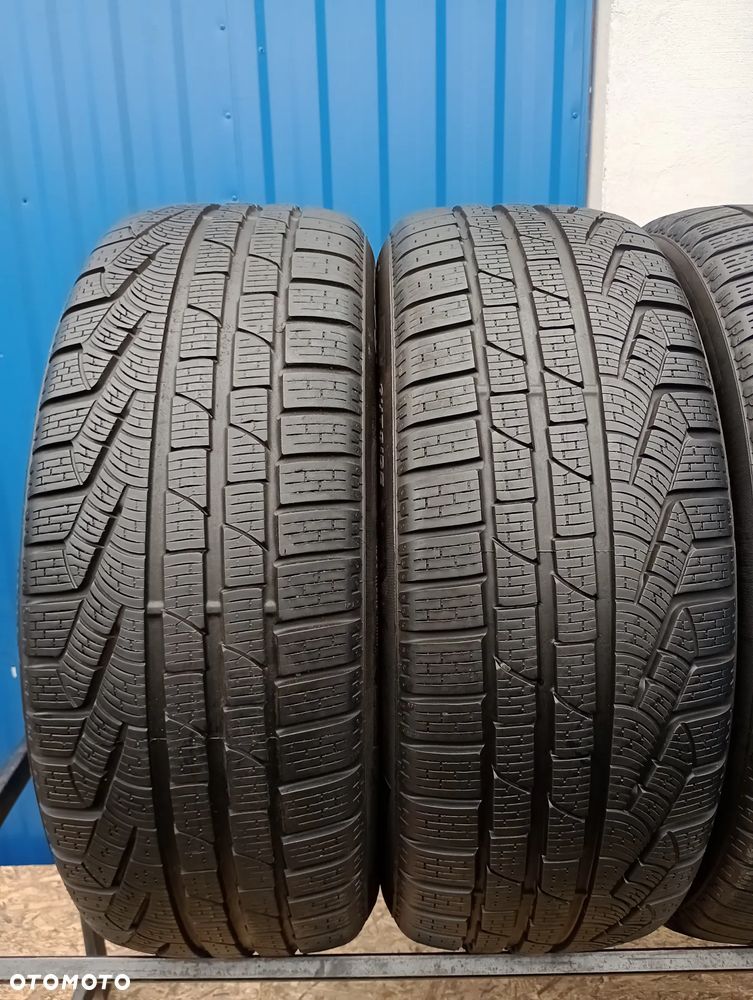 OPONY ZIMOWE 4x 235/55 R18 104H PIRELLI SOTTOZERO WINTER 210 - 2