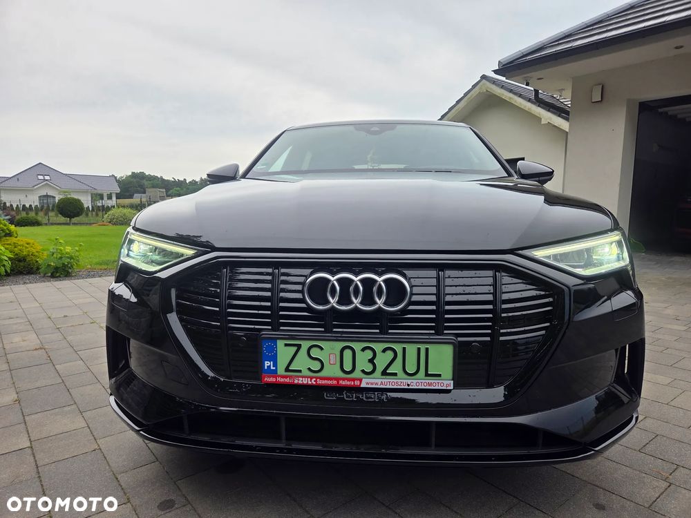 Audi e-tron 55 Quattro S Line - 11