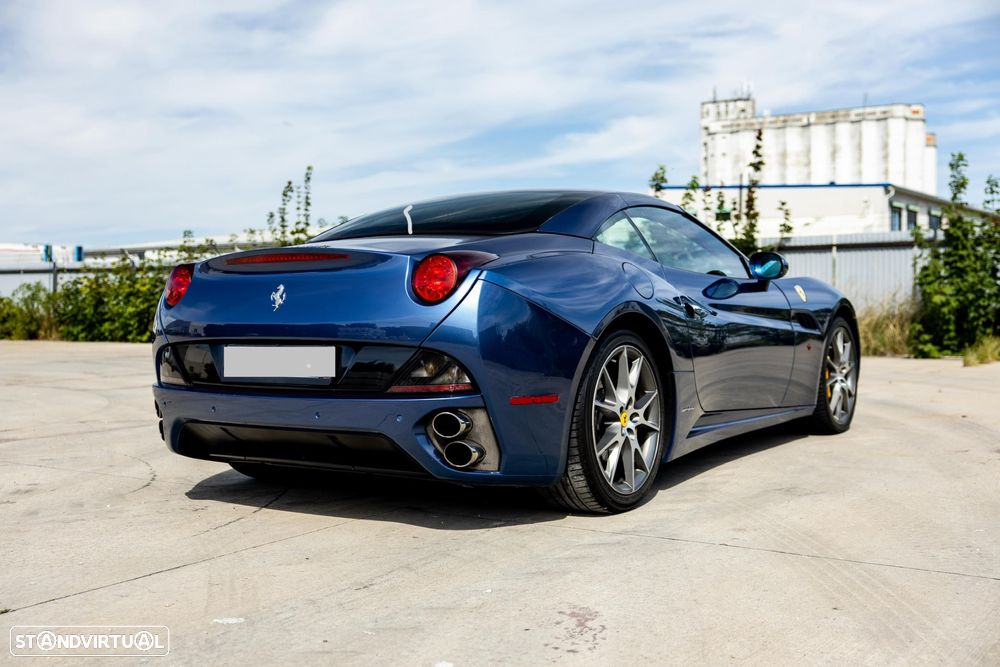 Ferrari California F1 - 12