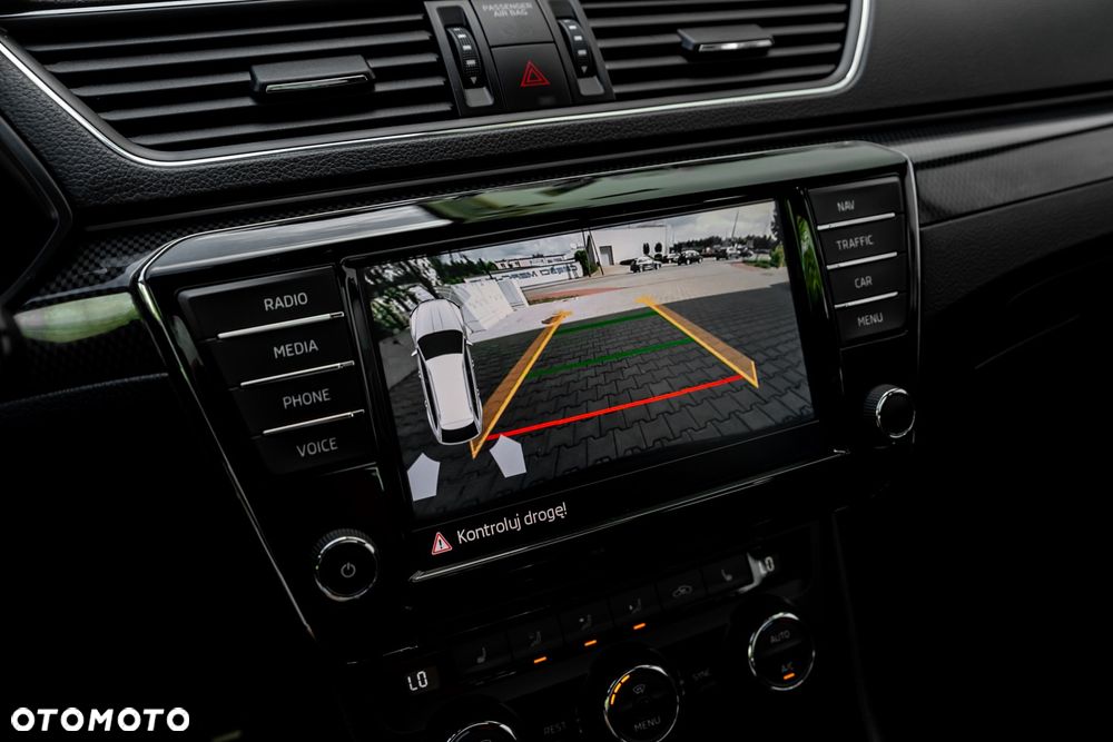 Skoda Superb 2.0 TSI 4x4 DSG Sportline - 31